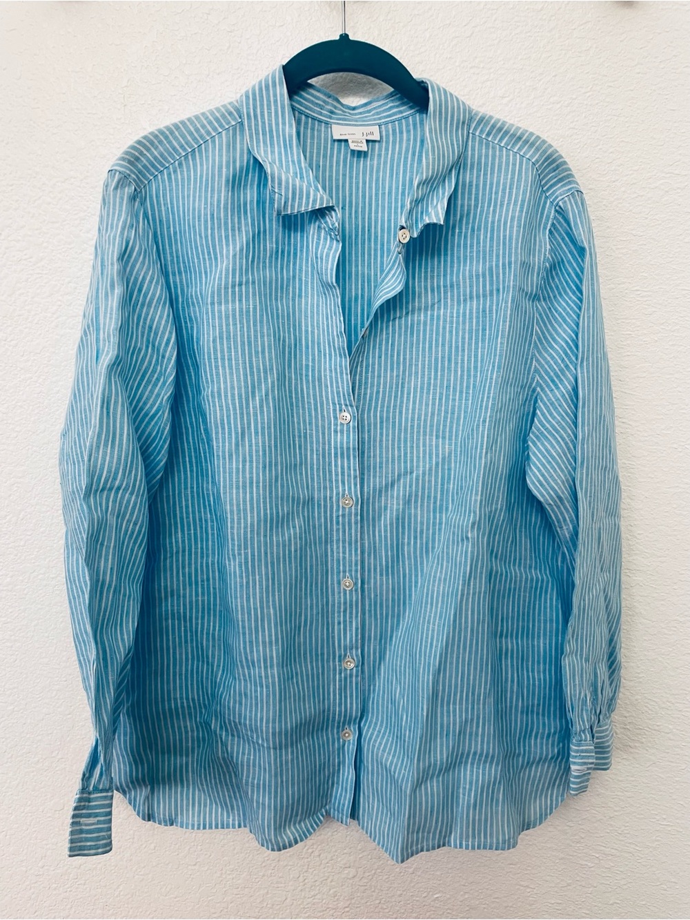 J. Jill Sky Blue & White Narrow-Striped Casual Linen Button-Down